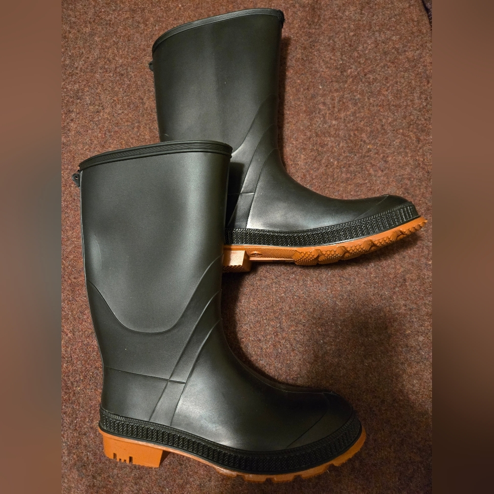 Kids Black and Tan Boots